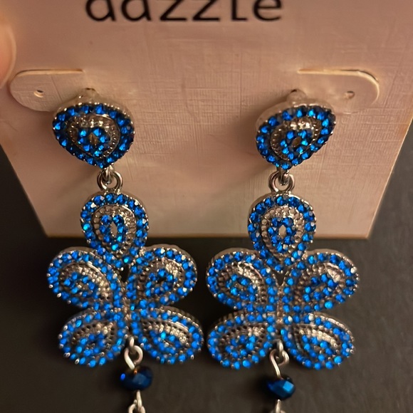 Beautiful Blue Earrings - Picture 3 of 3